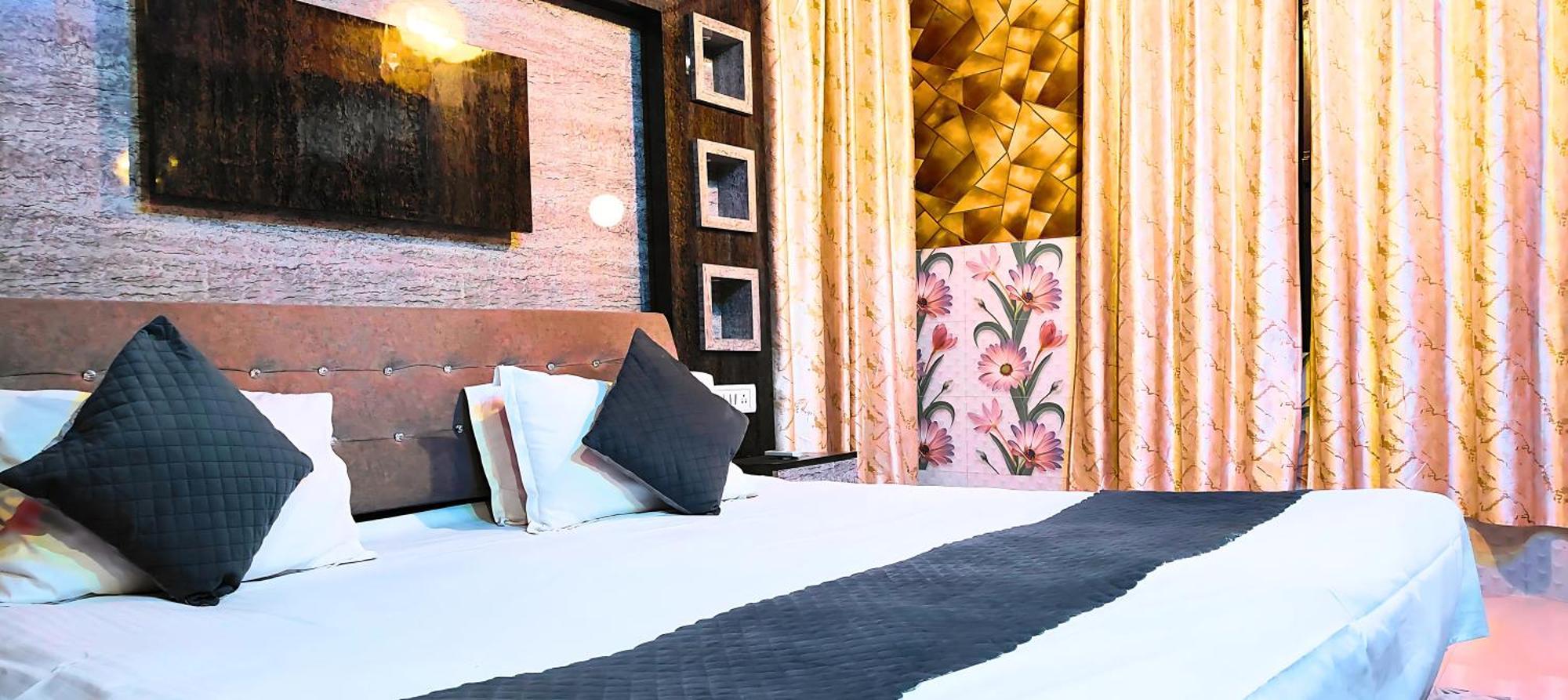 Ramayana Grand Hotel Ayodhya Exteriör bild